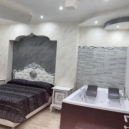 Duomo House Apartment คาตาเนีย ภายนอก รูปภาพ